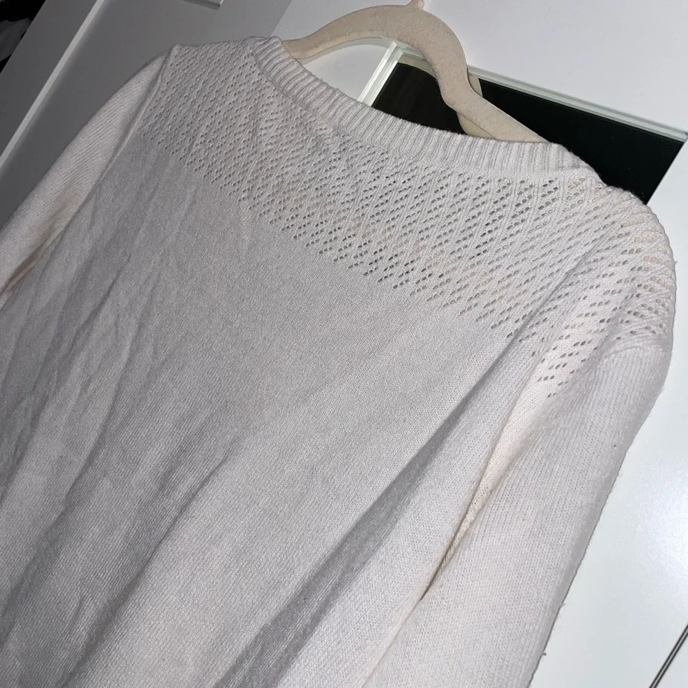 Sweater - Picture 7 of 7